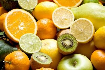 维生素C：抗氧化、促进胶原蛋白合成及增强免疫力的关键营养素